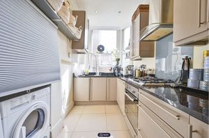 kitchen- click for photo gallery